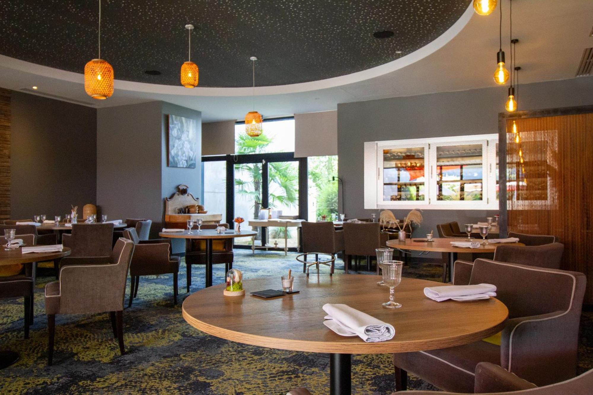 Hotel & Restaurant La Maison Des Bles Boutervilliers Экстерьер фото